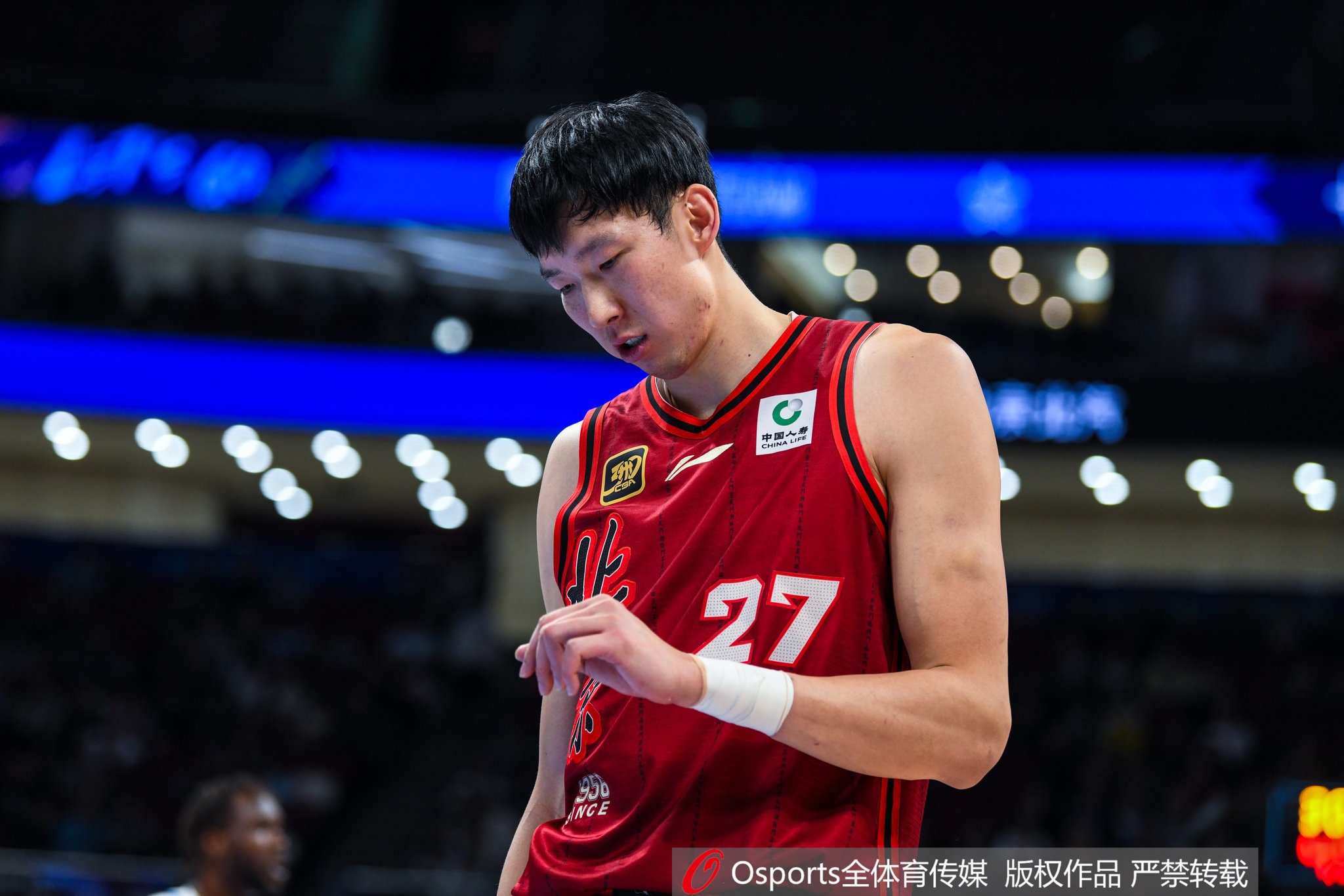 火线复出!付政浩:周琦书写CBA版里德归来 德比之战悬念重生